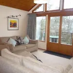 Bridge 16, Within Walking Distance Of Town Centre, Strictly No Pets Dom wakacyjny *