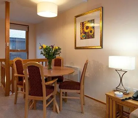 Bridge 16, Within Walking Distance Of Town Centre, Strictly No Pets * 凯西克