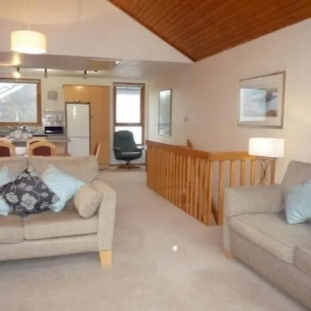 Bridge 16, Within Walking Distance Of Town Centre, Strictly No Pets * Keswick (Cumbria)