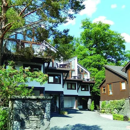 Bridge 16, Within Walking Distance Of Town Centre, Strictly No Pets *