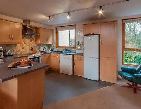 Bridge 16, Within Walking Distance Of Town Centre, Strictly No Pets * 凯西克