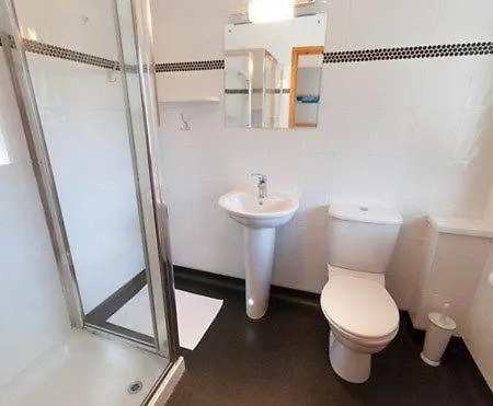 Bridge 16, Within Walking Distance Of Town Centre, Strictly No Pets 凯西克